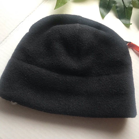 MTN Fleece Beanie Zip Top for Temperature Control - Picture 4 of 5